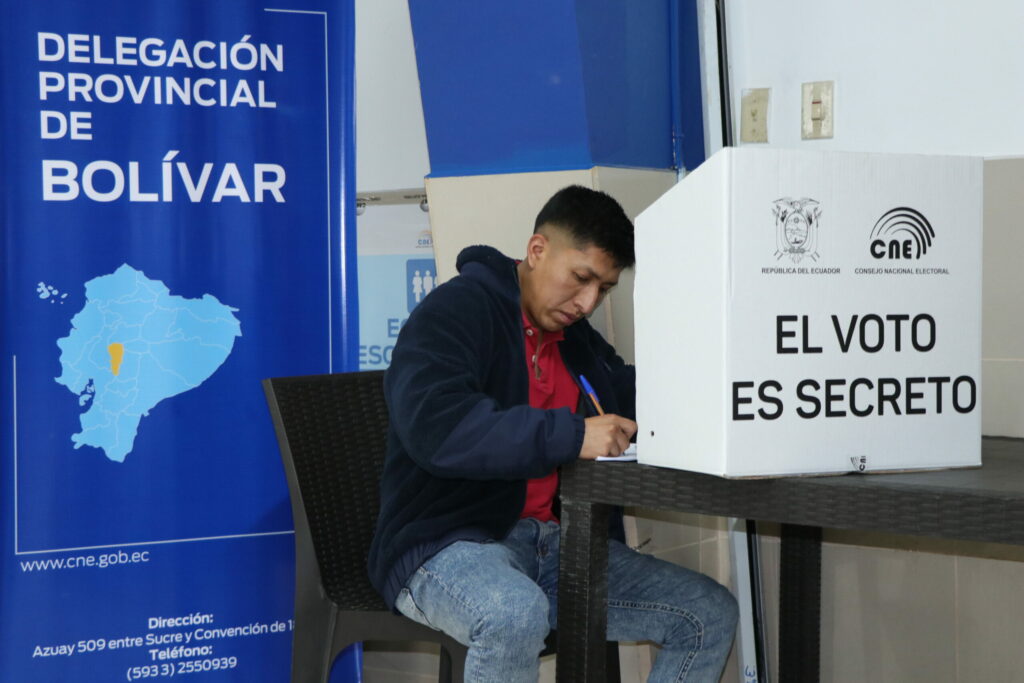 Así será el simulacro del referéndum y consulta popular 2025 en Ecuador