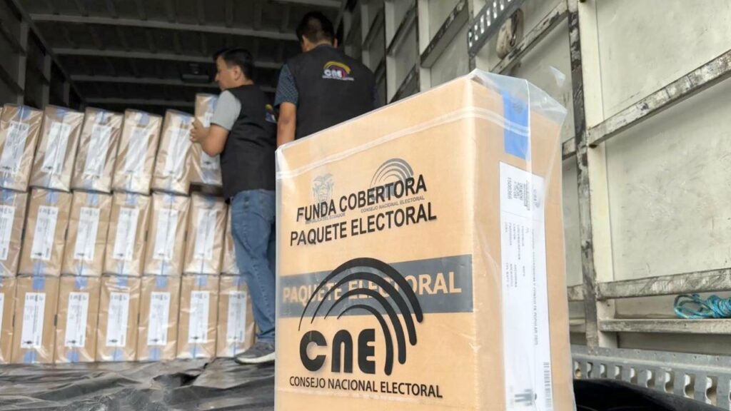 Avanza la entrega de los paquetes electorales para el referéndum y consulta popular del 2025.