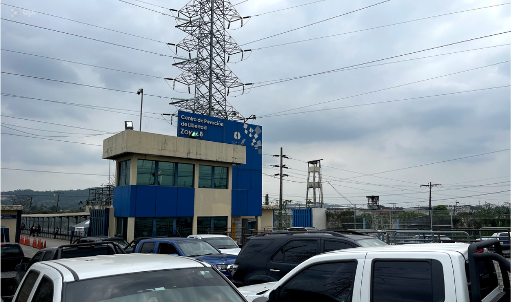 Confirman la muerte de doce reos en tres cárceles de Ecuador