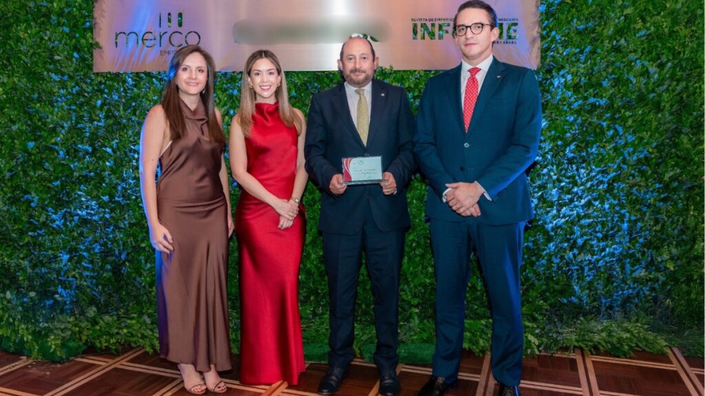 Dos entidades bancarias están entre las diez empresas con mejor reputación en Ecuador durante el 2025, según Merco. (Produbanco)