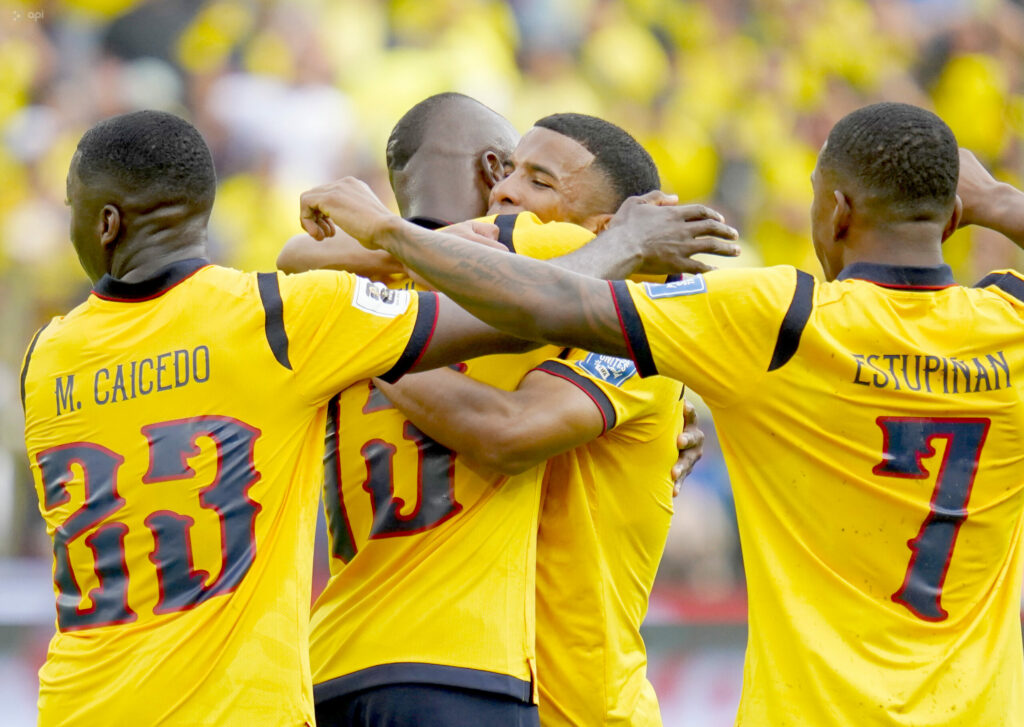 Ecuador anuncia nómina para fecha FIFA de noviembre Regresan Caicedo, Hincapié y Plata