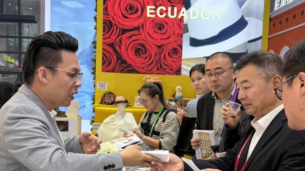 Ecuador expone su oferta exportable y turística en la feria comercial CIIE de Shanghái 2025, en China. (Ministerio de Producción)