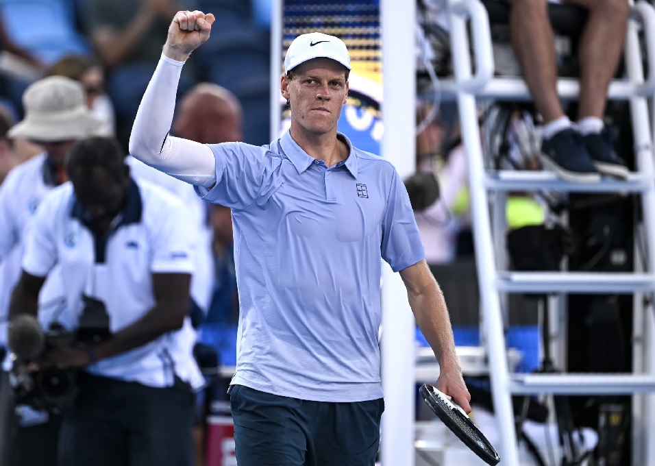 El tenista italiano Jannik Sinner se convirtió en el nuevo número uno del ranking mundial de la Asociación de Tenistas Profesionales (ATP).