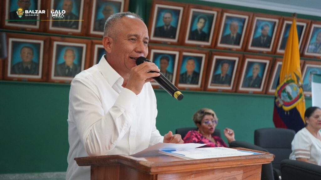 Es el segundo atentado en su contra Alcalde de Balzar, Galo Meza, queda herido tras ataque armado