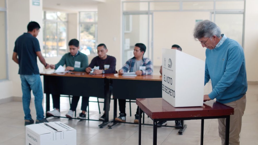 Estas son las preguntas del referéndum y consulta popular 2025.