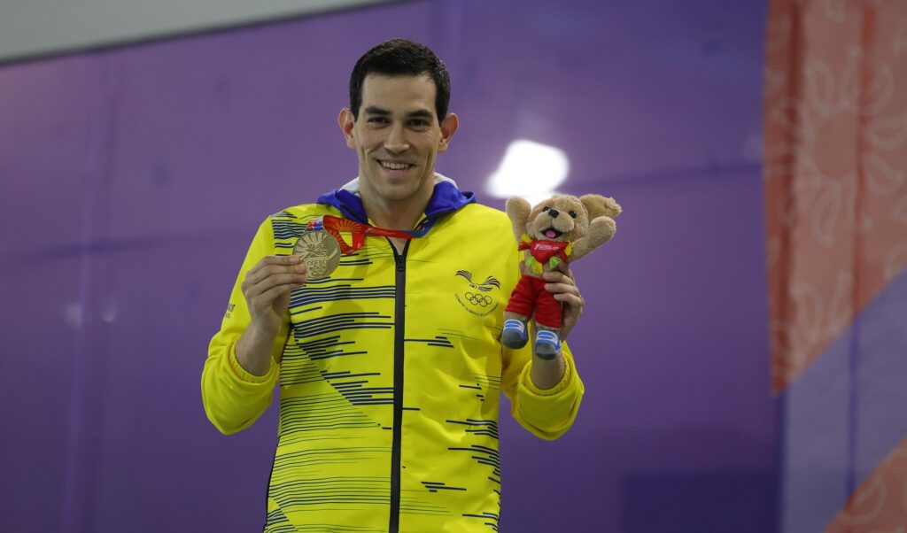 Esteban Enderica gana oro en 1500m libre en Juegos Bolivarianos Ayacucho-Lima 2025