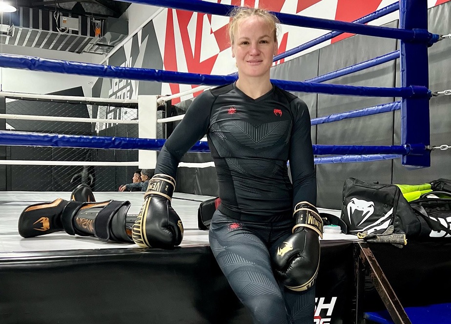 La campeona indiscutida de peso flyweight de la UFC, Valentina Shevchenko, defenderá su cinturón contra Weili Zhang.