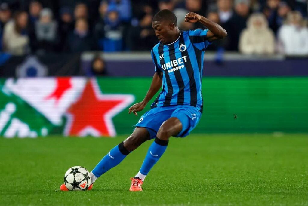 Liverpool prepara oferta por Joel Ordóñez para reforzar defensa en enero de 2026