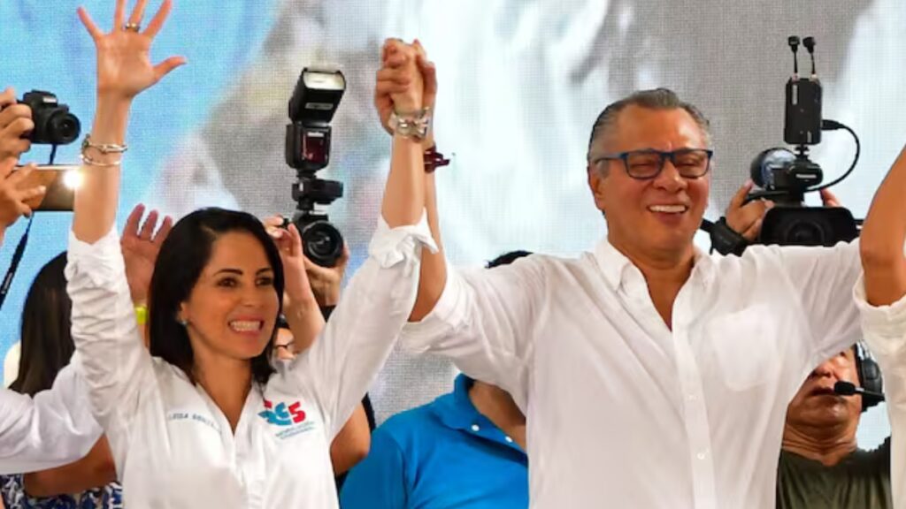 Luisa González reacciona al anuncio de Daniel Noboa sobre el traslado de Jorge Glas a la Cárcel del Encuentro.