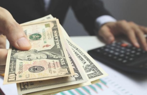 Más de 1,06 millones de ecuatorianos registran actualmente un score crediticio inferior a 300 puntos.