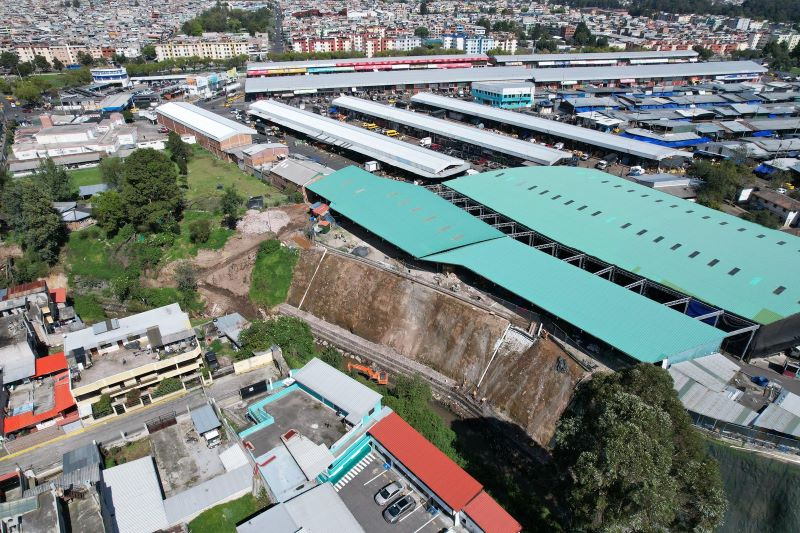 Nuevo muro de contención refuerza seguridad en Mercado Mayorista de Quito