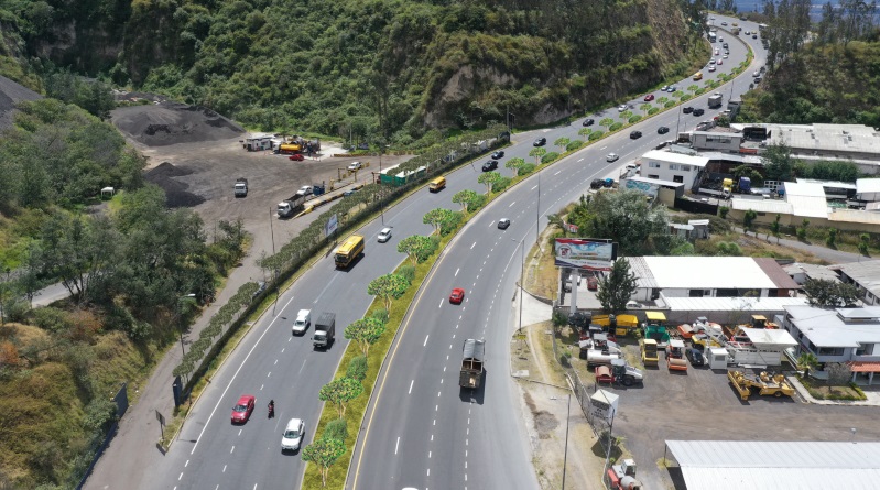 Quito cambia las reglas para el transporte pesado conozca los nuevos horarios y rutas restringidas