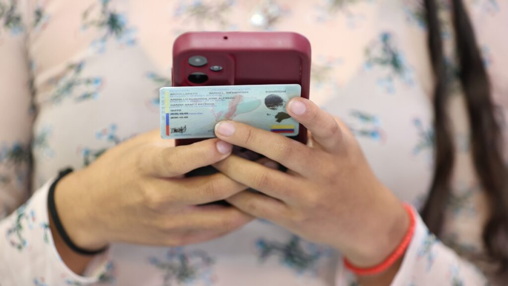 Referéndum y consulta popular 2025 Tu cédula y pasaporte vigentes o caducados sirven para que puedas votar. (CNE)