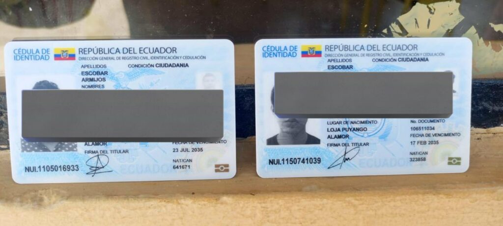 Cédulas usadas en el caso de suplantación de identidad durante el referéndum y consulta popular 2025.