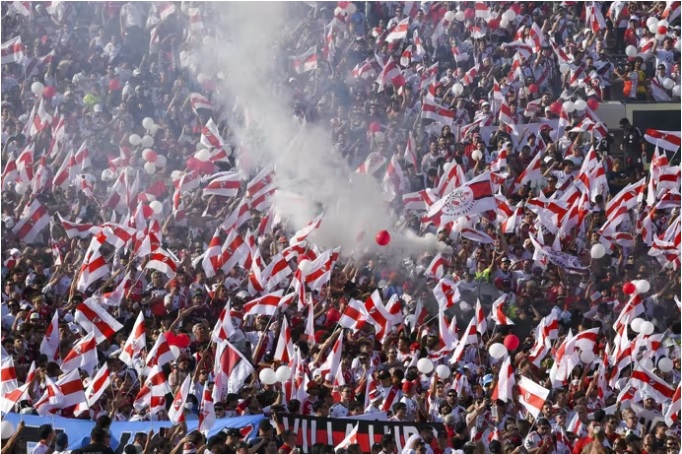 Aficionados de River Plate durante un partido. FOTO: Europa Press.
