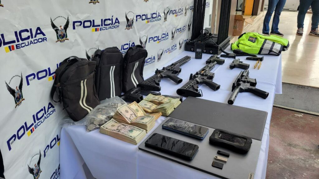 Armas, dinero y droga lo que dejó el operativo Apolo 13.0
