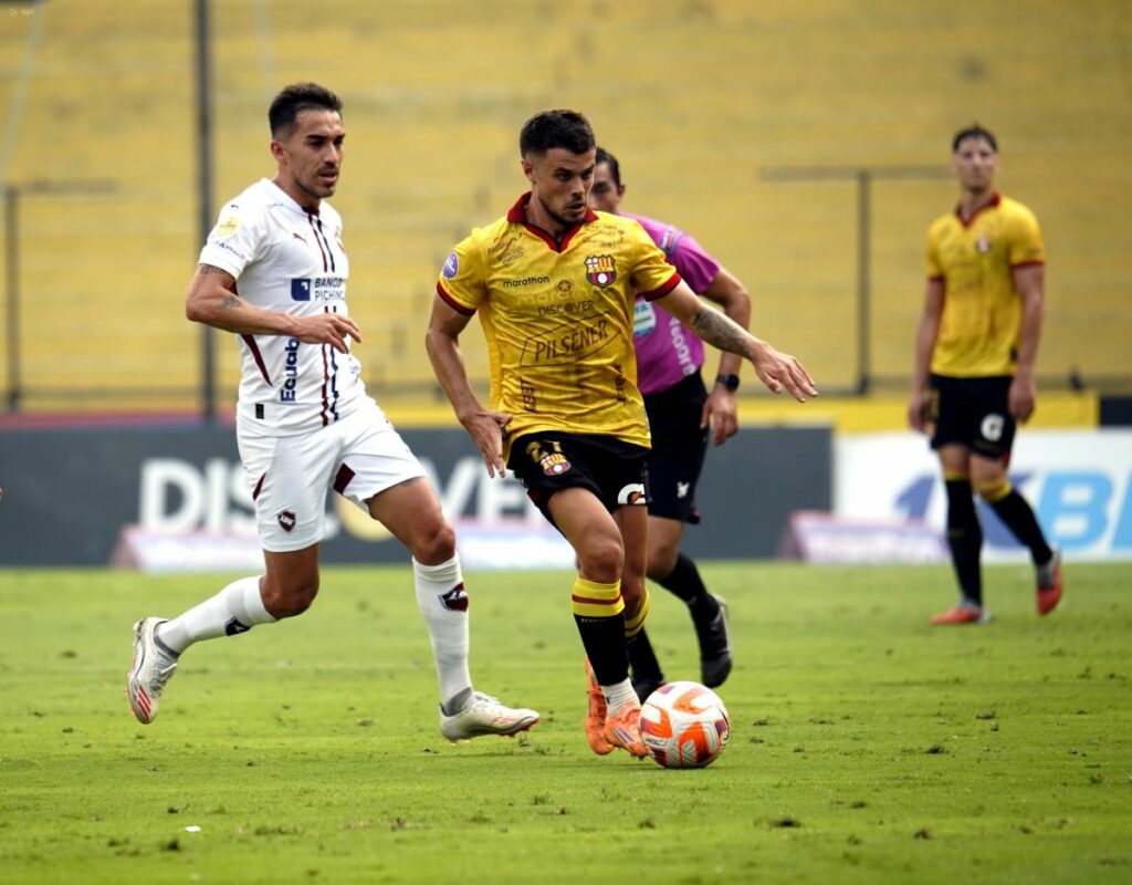 Barcelona y Liga de Quito se juegan hoy su pase directo a la Libertadores.