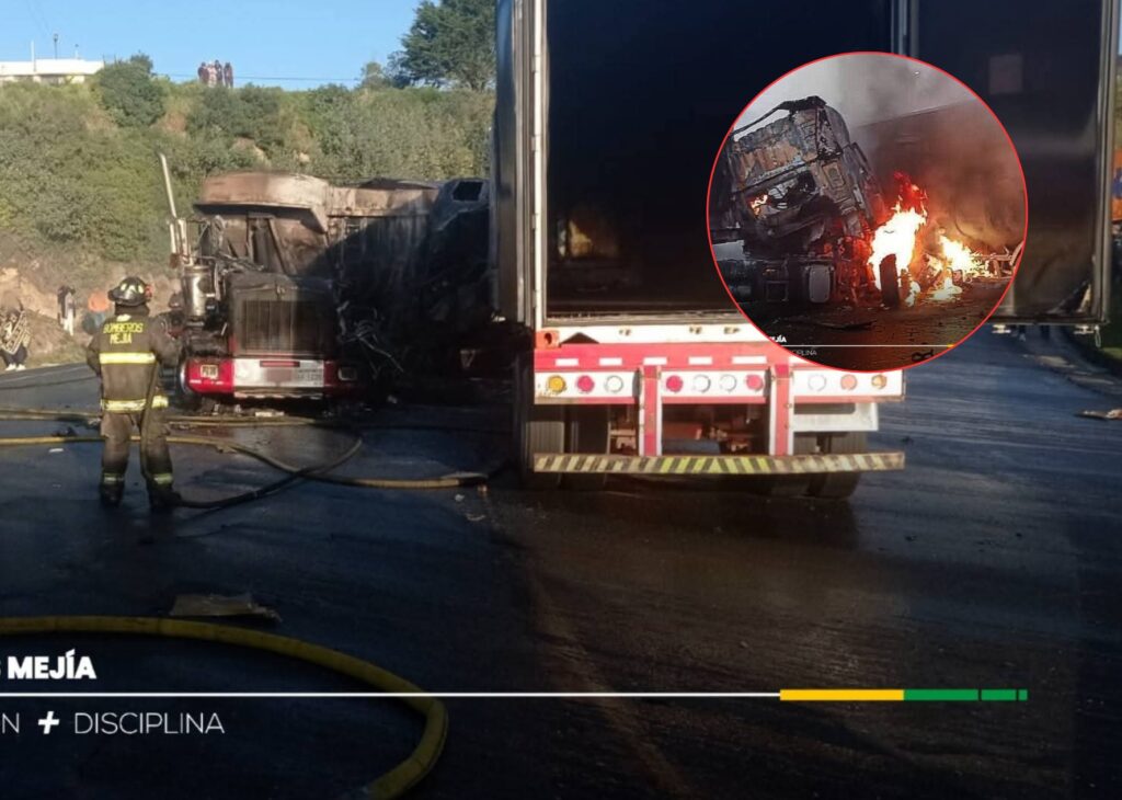 Choque entre tráileres terminó en incendio en la vía Alóag – Santo Domingo; el hecho deja una persona fallecida