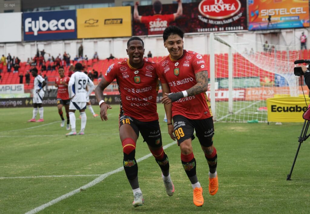 Deportivo Cuenca goleó a Emelec y clasificó a la Copa Sudamericana.