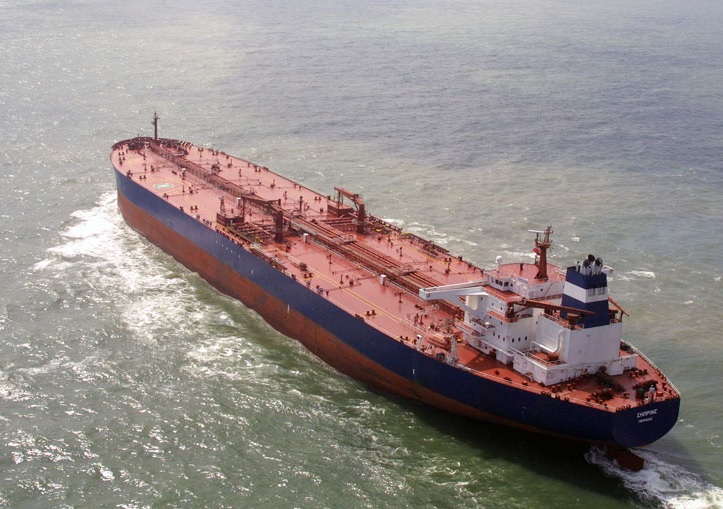 Donald Trump, presidente de Estados Unidos, ordenó un bloqueo total a los barcos petroleros sancionados que entran y salen de Venezuela.