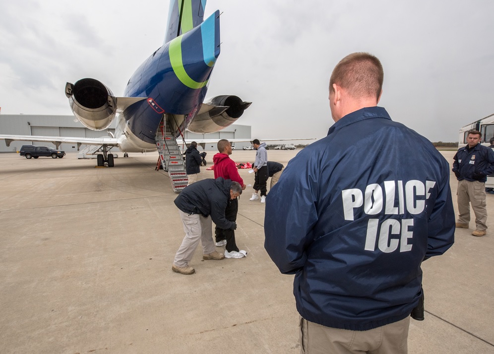 El Gobierno de Estados Unidos anunció el aumento del incentivo económico para los inmigrantes indocumentados que decidan salir voluntariamente