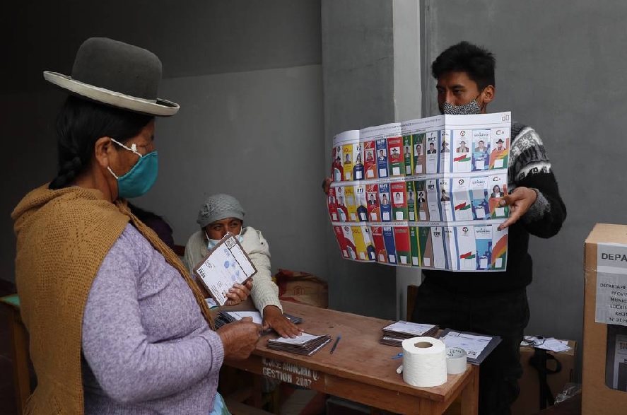 El Tribunal Supremo Electoral (TSE) de Bolivia oficializó este lunes 1 de diciembre la convocatoria a las elecciones subnacionales.