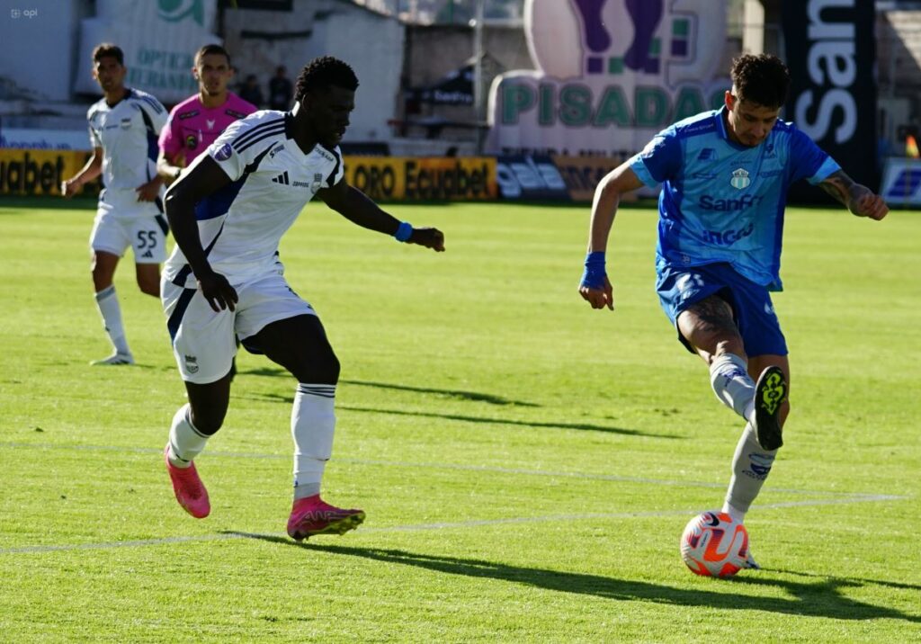 Emelec busca victoria ante Macará para mantener opciones internacionales