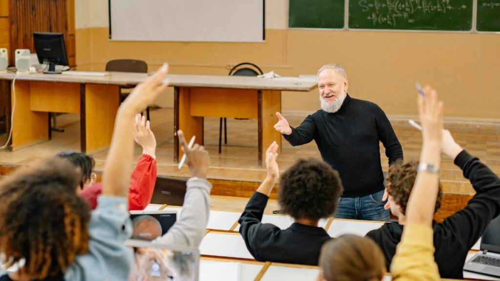 Estas son las universidades de Ecuador mejor puntuadas por el Times Higher Education durante el 2025. (Pexels)