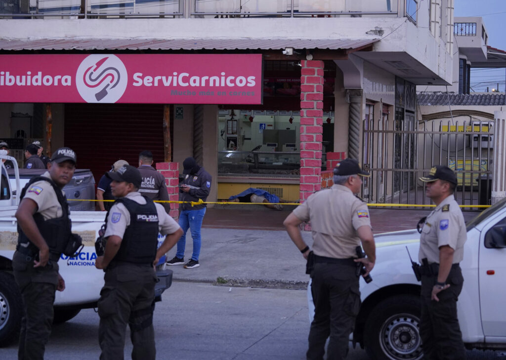 Investigación por asesinato de Mario Pineida apunta a seguimiento previo del atacante; esto dijo el ministro del Interior