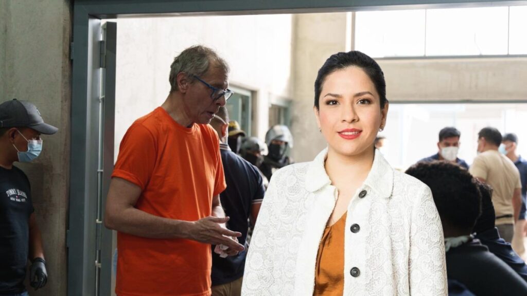 Jorge Glas Sonia Vera, abogada del exvicepresidente, advierte sobre el deterioro de su salud tras negarse el traslado a un centro hospitalario. (Daniel Noboa-X)