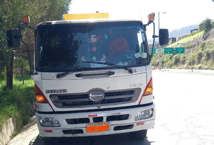 La Agencia Metropolitana de Tránsito (AMT) de Quito detuvo al chofer de un tanquero, quien manejaba en estado de embriaguez.