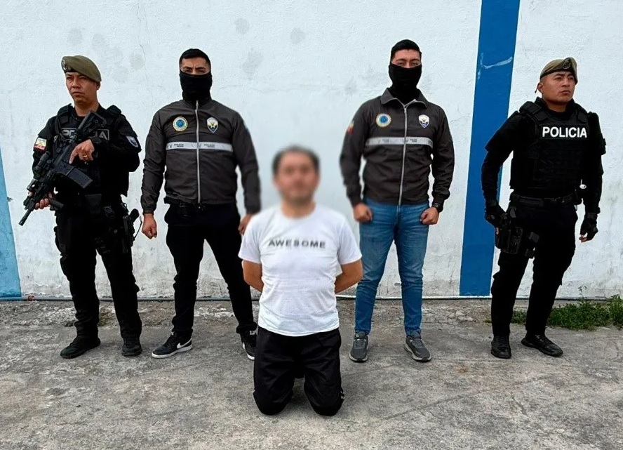 La Policía capturó, en Quito, al ciudadano Stalin M., identificado como el segundo más buscado del país por el presunto delito de defraudación tributaria.