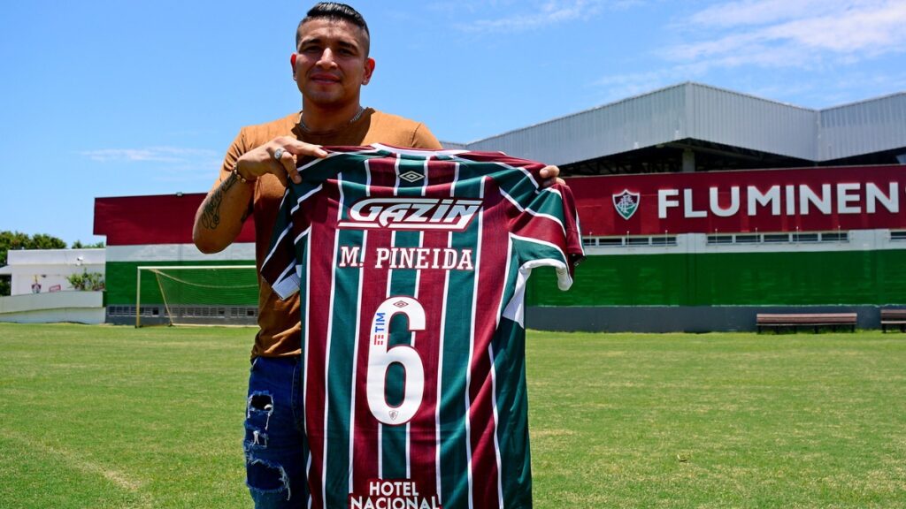 Mario Pineida: El club brasileño Fluminense FC envía emotivo mensaje tras la muerte de su exjugador. (Fluminense-X)