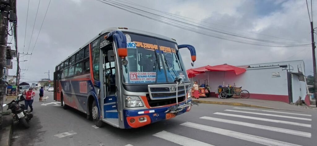 Moradores denuncian afectación por cambio de ruta de buses en la Lotización Trabajadores Unificados