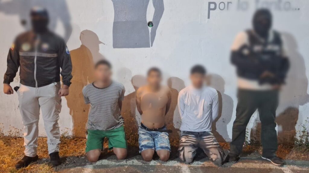 Operativos Libertad dejan 65 detenidos y evitan que víctimas de extorsiones y secuestros paguen más de 260 mil dólares en Ecuador.