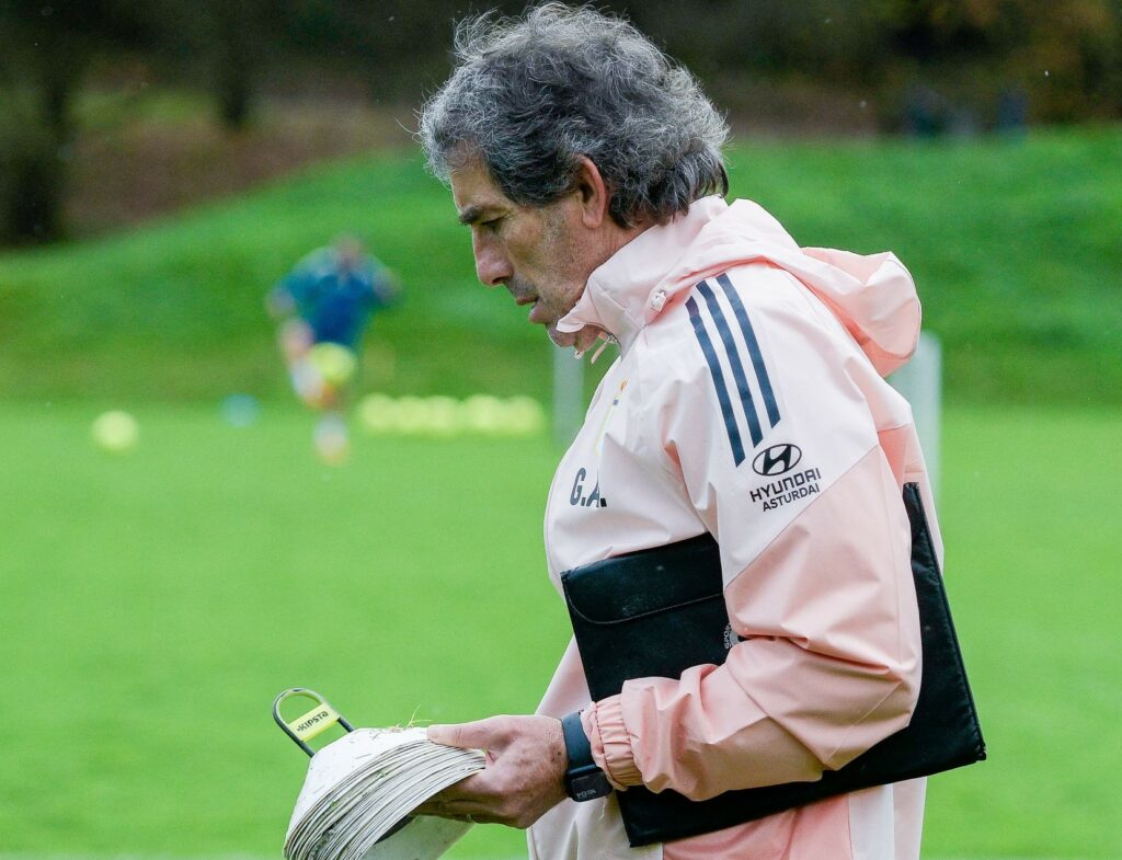 Real Oviedo anuncia a Guillermo Almada como nuevo entrenador hasta final de temporada