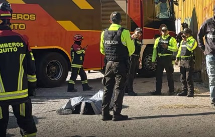 Un hombre de aproximadamente 25 años resultó asesinado con un disparo en la cabeza la mañana de este viernes 12 de diciembre del 2025.