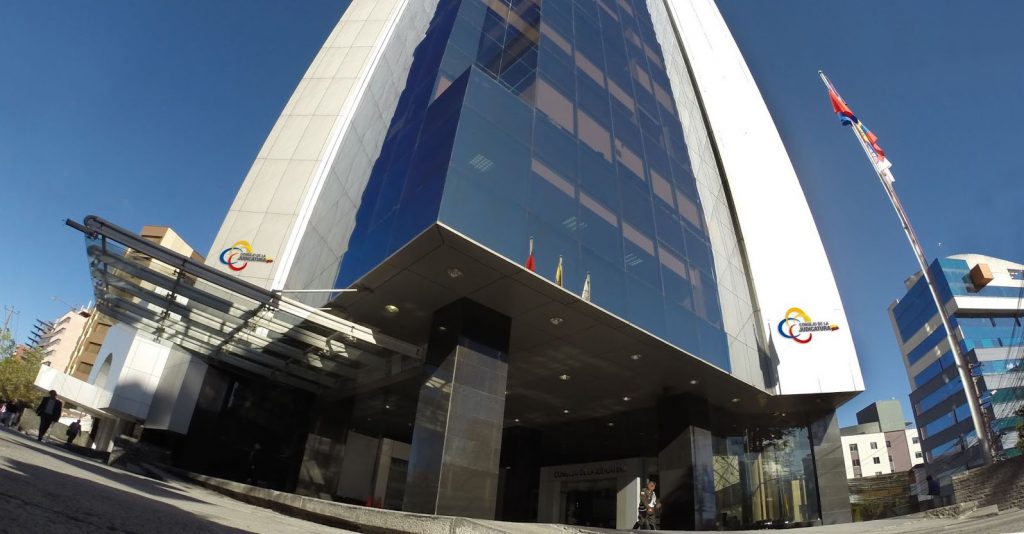 Exfuncionario judicial de Manabí acumula destitución y multas en 2025 por irregularidades. FOTO: @CJudicaturaEc.