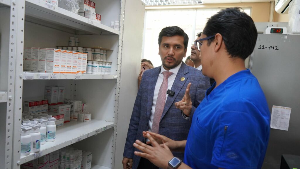 ADN bloquea juicio político contra el exministro de Salud de Ecuador Jimmy Martin.