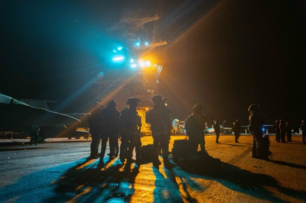 EE.UU. aborda el petrolero Bella-1 cerca de Venezuela.