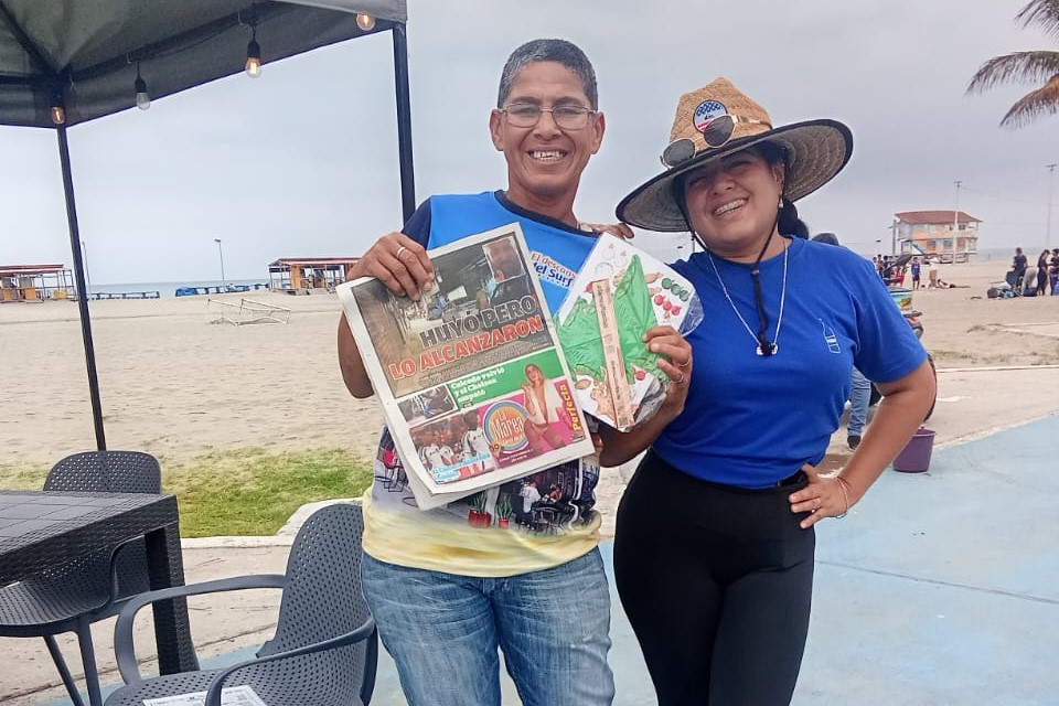 Un árbol navideño con identidad manabita llega a los hogares de Manta gracias a Somos Manabas.