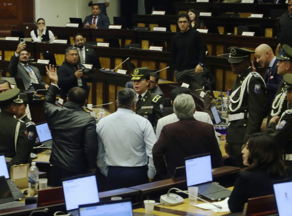 Quito, martes 6 de enero del 2026 Pleno de la Asamblea Nacional trata el Proyecto de Ley Orgánica de Repetición. Fotos: API / ROLANDO ENRÍQUEZ