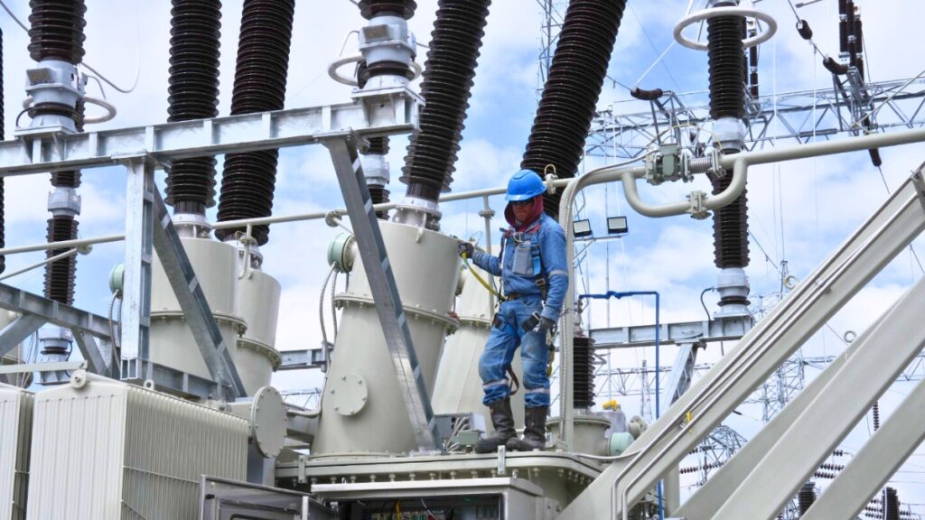 Cenace garantiza el suministro eléctrico en Ecuador con reservas estratégicas y una inversión de 278 millones de dólares. (Celec)