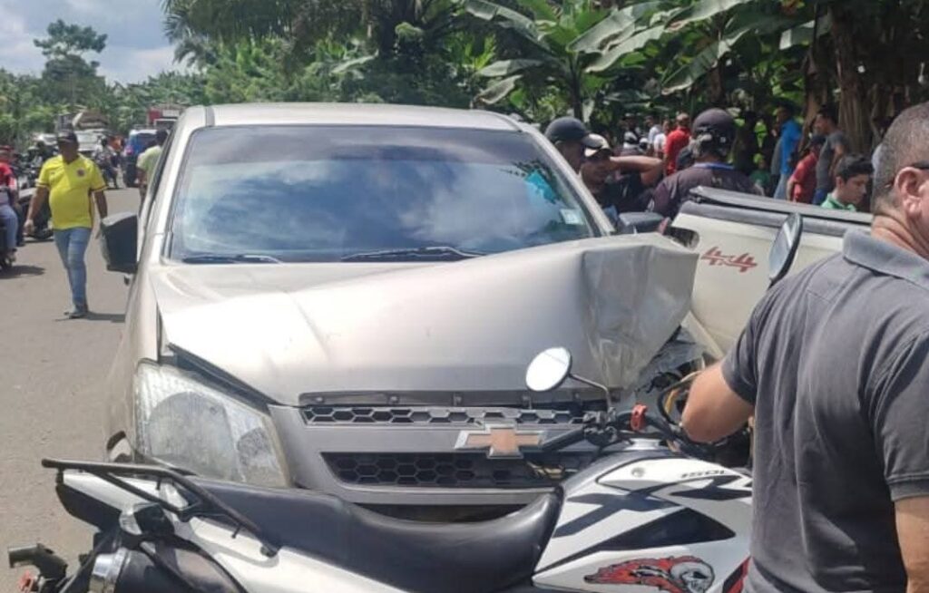 El Carmen registra dos muertes tras asalto violento a camioneta en parroquia El Paraíso–La 14