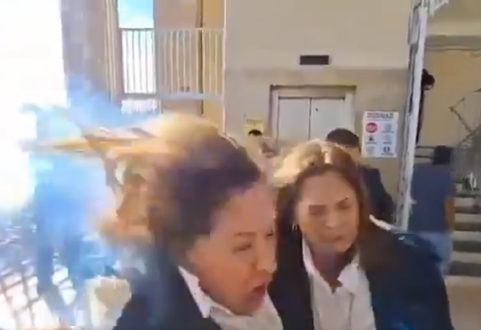 Un artefacto explosivo fue lanzado contra la diputada Gladys Aurora López, en el Congreso Nacional de Honduras.