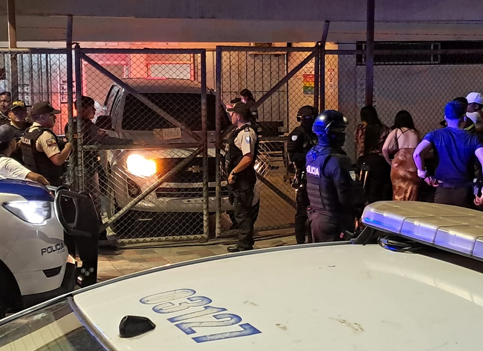 Un enfrentamiento armado en el barrio Cristo Rey, de Manta, generó pánico entre los residentes la tarde y noche del lunes 12 de enero del 2026.