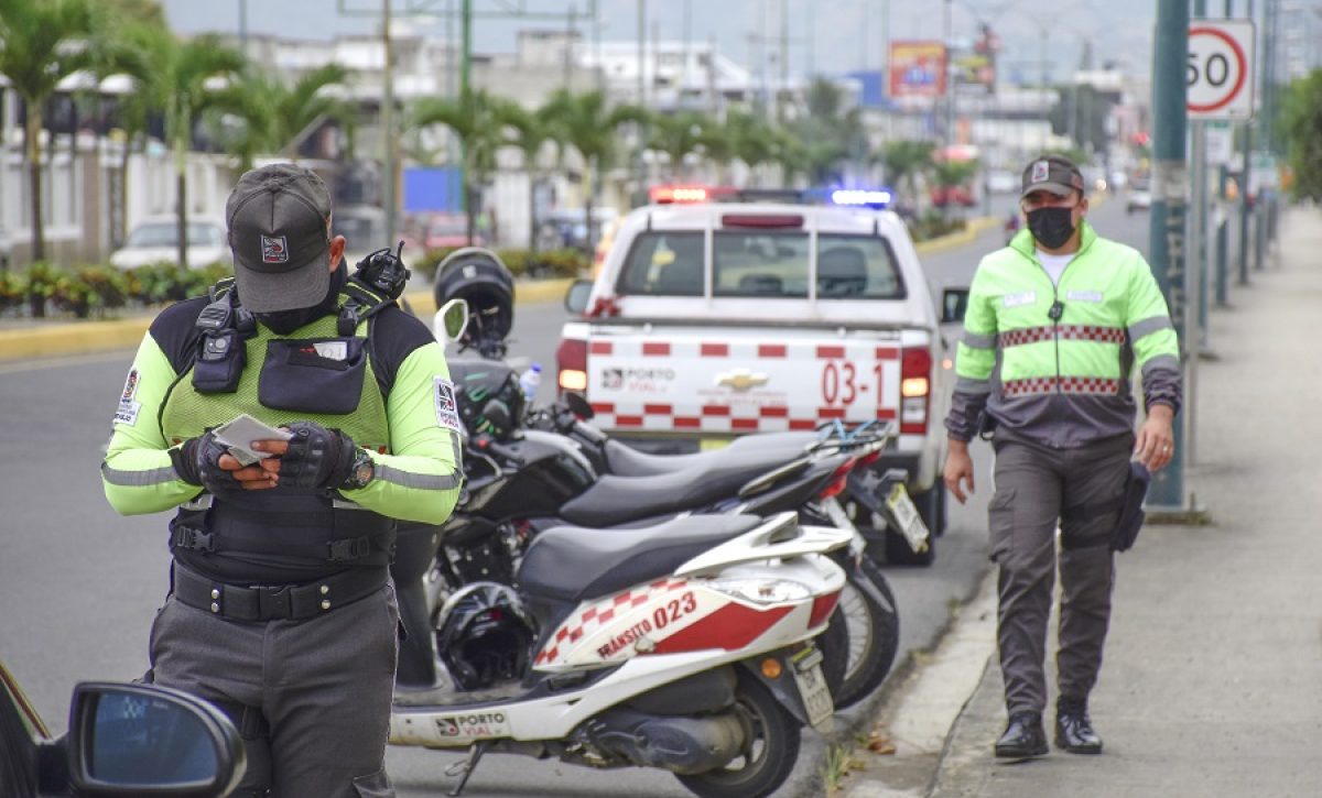 1A-AGENTES-DE-TRANSITO-11