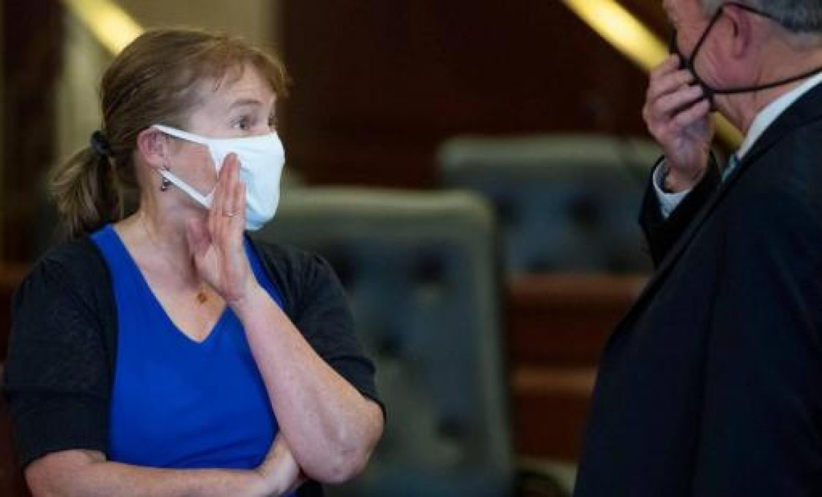 20210223124124_una-simple-conversacia-n-con-o-sin-_tn0