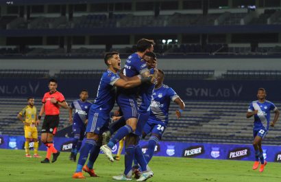 20210306104442_emelec-vencia-por-la-minima-a-delfa