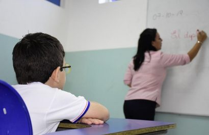 20210307114615_esperan-vacuna-para-los-docentes